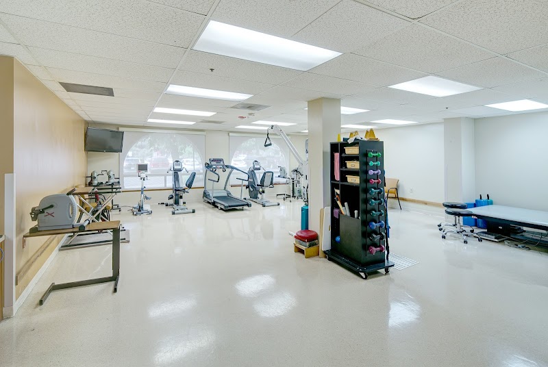 GLENDORA CANYON TRANSITIONAL CARE UNIT nursing home in GLENDORA, CA - Photo 5 of 5
