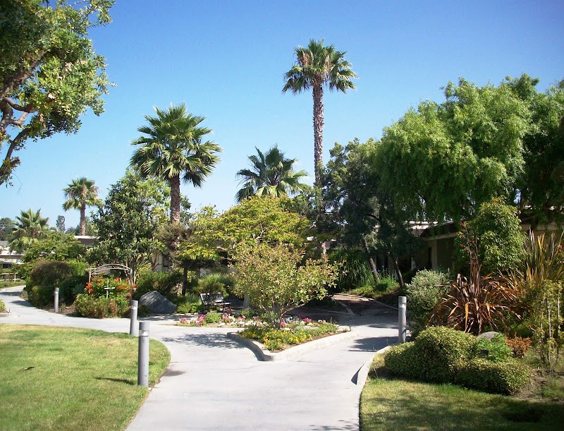 VISTA KNOLL SPECIALIZED CARE FACILITY nursing home in VISTA, CA - Photo 2 of 9