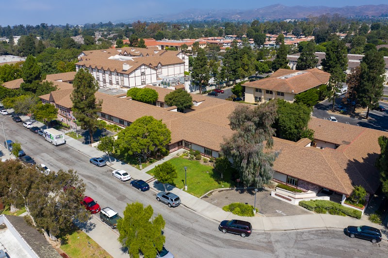Victoria Care Center nursing home in Ventura, CA - Photo 3 of 10