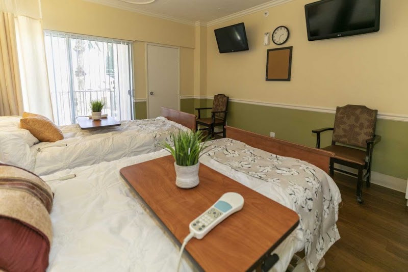 THE GROVE CARE AND WELLNESS nursing home in RIVERSIDE, CA - Photo 4 of 10