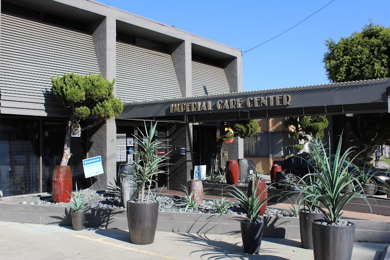 IMPERIAL CARE CENTER nursing home in STUDIO CITY, CA - Photo 2 of 3