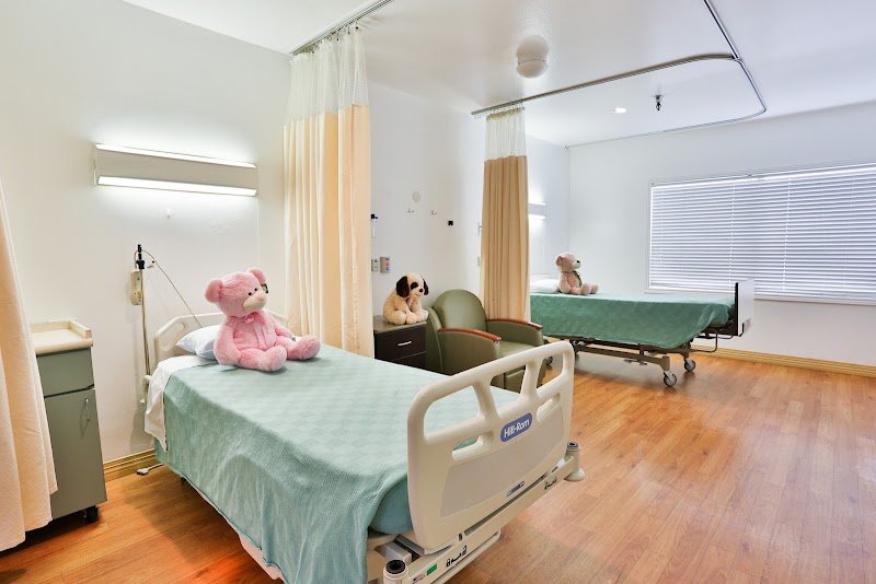 FOOTHILL REGIONAL MEDICAL CENTER D/P SNF nursing home in TUSTIN, CA - Photo 5 of 10