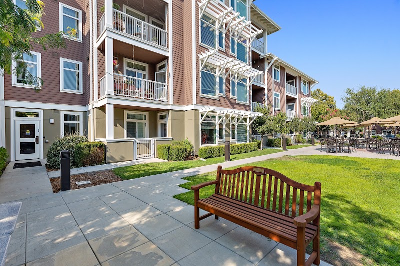 UNIVERSITY RETIREMENT COMMUNITY AT DAVIS nursing home in DAVIS, CA - Photo 2 of 10