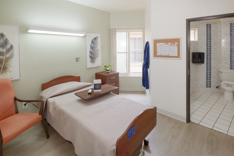 Sherwood Oaks Post Acute nursing home in Thousand Oaks, CA - Photo 4 of 10