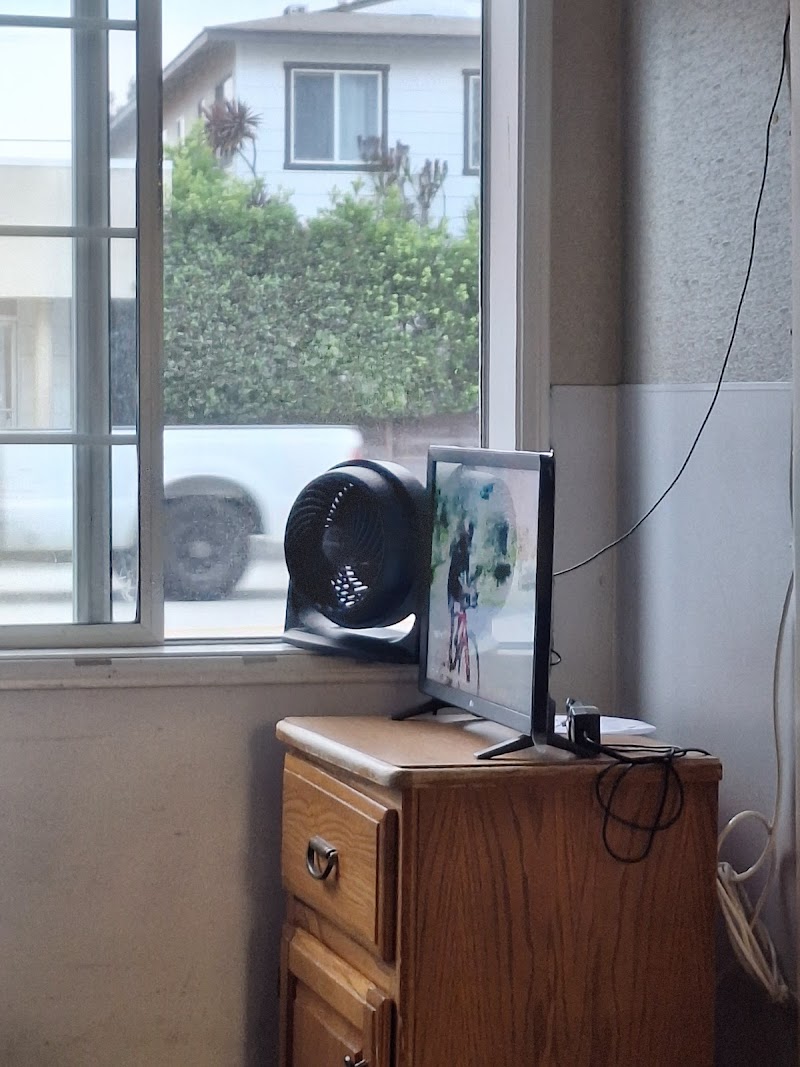 VISTA DEL SOL CARE CENTER nursing home in LOS ANGELES, CA - Photo 3 of 5