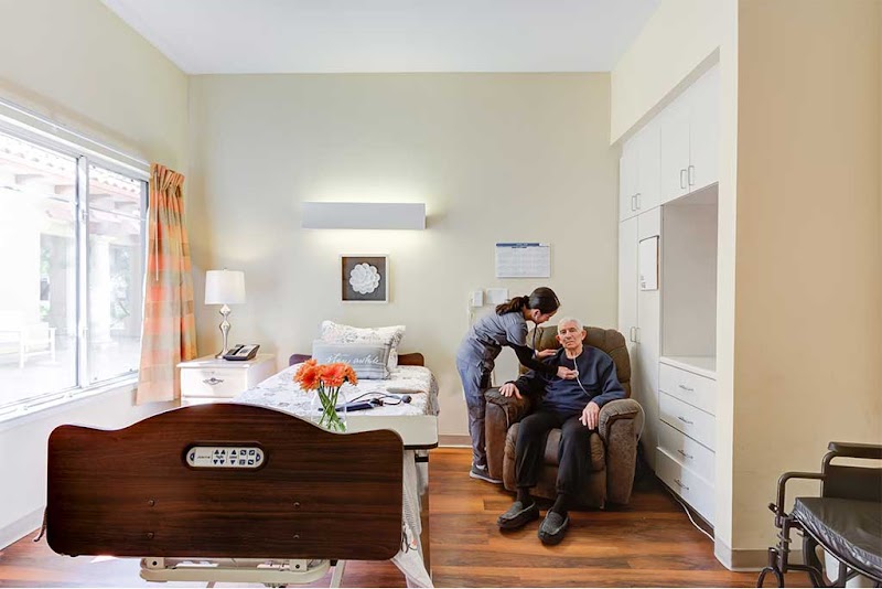 Alta Healthcare Center of Camarillo nursing home in Camarillo, CA - Photo 5 of 6