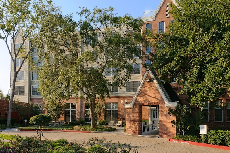 THE VOSSWOOD NURSING CENTER nursing home in HOUSTON, TX - Photo 2 of 10