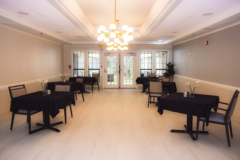 Crestview Healthcare Residence nursing home in Waco, TX - Photo 2 of 5