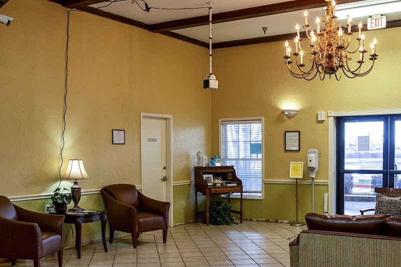 WOODLAKE NURSING CENTER nursing home in CLUTE, TX - Photo 3 of 5