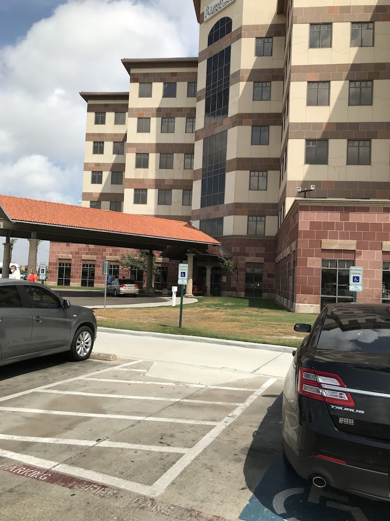 LAREDO MEDICAL CENTER nursing home in LAREDO, TX - Photo 3 of 10