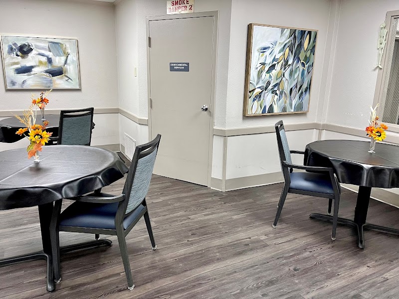 COTTONWOOD NURSING AND REHABILITATION nursing home in DENTON, TX - Photo 4 of 5