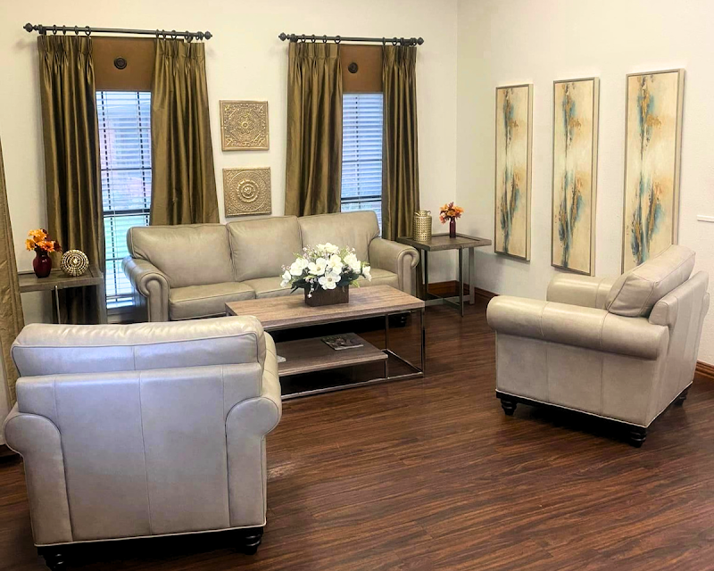 Whispering Pines Lodge nursing home in Longview, TX - Photo 4 of 5