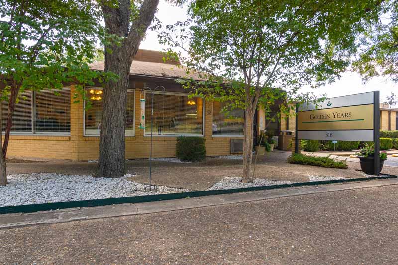 GOLDEN YEARS NURSING AND REHABILITATION CENTER nursing home in MARLIN, TX - Photo 2 of 10