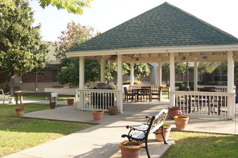 RED OAK HEALTH AND REHABILITATION CENTER nursing home in RED OAK, TX - Photo 3 of 5