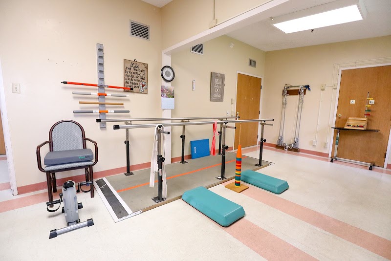Oak Manor Nursing Center nursing home in Flatonia, TX - Photo 3 of 5
