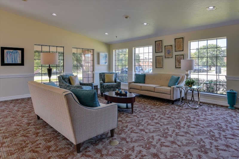 LEGACY WEST REHABILITATION AND HEALTHCARE nursing home in CORSICANA, TX - Photo 2 of 10