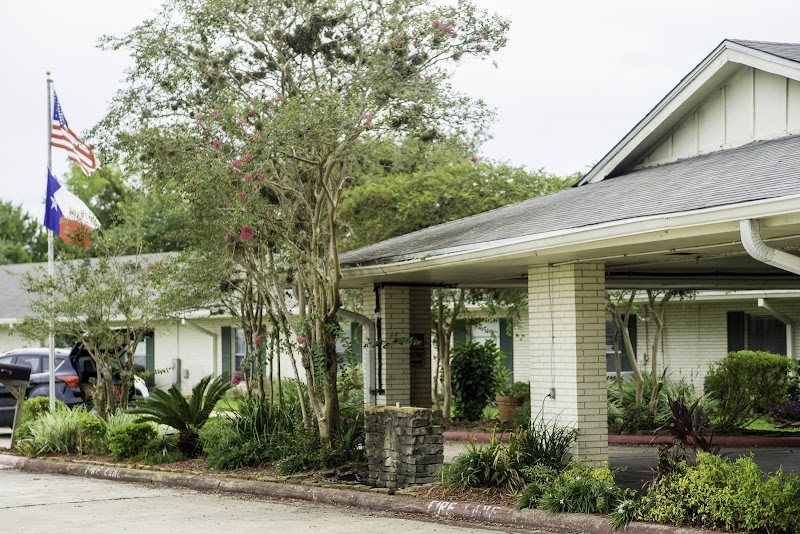 COLLEGE STREET HEALTH CARE CENTER nursing home in BEAUMONT, TX - Photo 3 of 5
