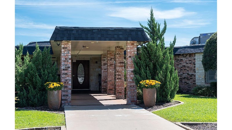 Lindan Park Care Center LP nursing home in Richardson, TX - Photo 2 of 5
