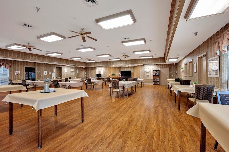 CASTLE PINES HEALTH AND REHABILITATION nursing home in LUFKIN, TX - Photo 5 of 5