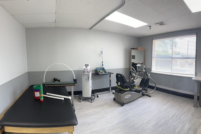 VILLAGE CREEK NURSING & REHABILITATION nursing home in FORT WORTH, TX - Photo 5 of 5