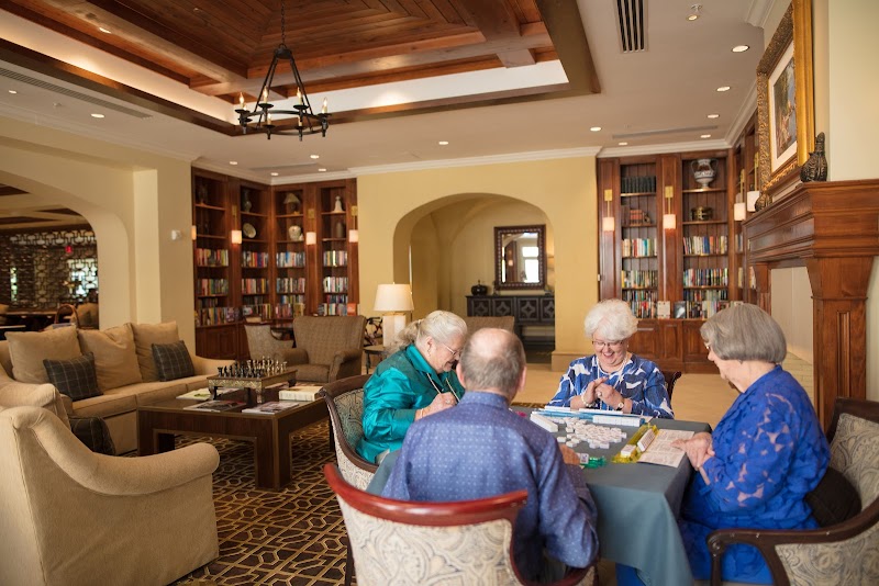 THE PLAZA AT EDGEMERE nursing home in DALLAS, TX - Photo 2 of 10