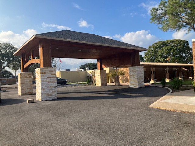 Paradigm at the Prairies nursing home in El Campo, TX - Photo 2 of 5