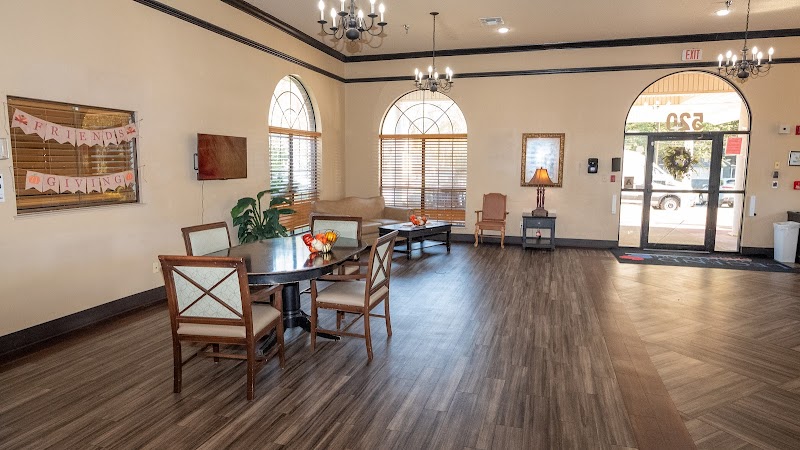 LEGEND HEALTHCARE AND REHABILITATION - PARIS nursing home in PARIS, TX - Photo 3 of 5