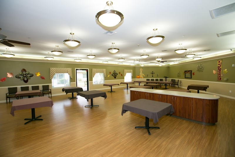 LEGEND OAKS HEALTHCARE AND REHABILITATION - WEST S nursing home in SAN ANTONIO, TX - Photo 2 of 10