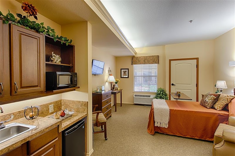 HOLLYMEAD nursing home in FLOWER MOUND, TX - Photo 4 of 10