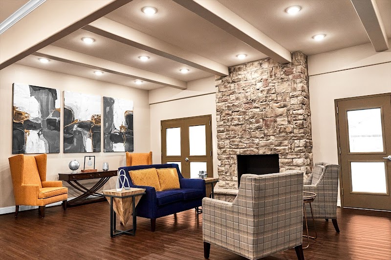 Le Reve Rehabilitation & Memory Care nursing home in Dallas, TX - Photo 3 of 5